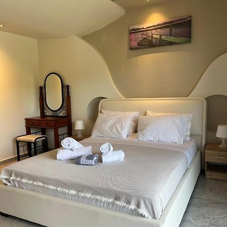 Suites Ris Néa Péramos Exterior foto